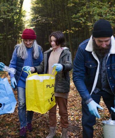 diverse-group-of-volunteers-cleaning-up-forest-from-waste-community-service-concept.jpg diverse-group-of-volunteers-cleaning-up-forest-from-waste-community-service-concept.jpg
